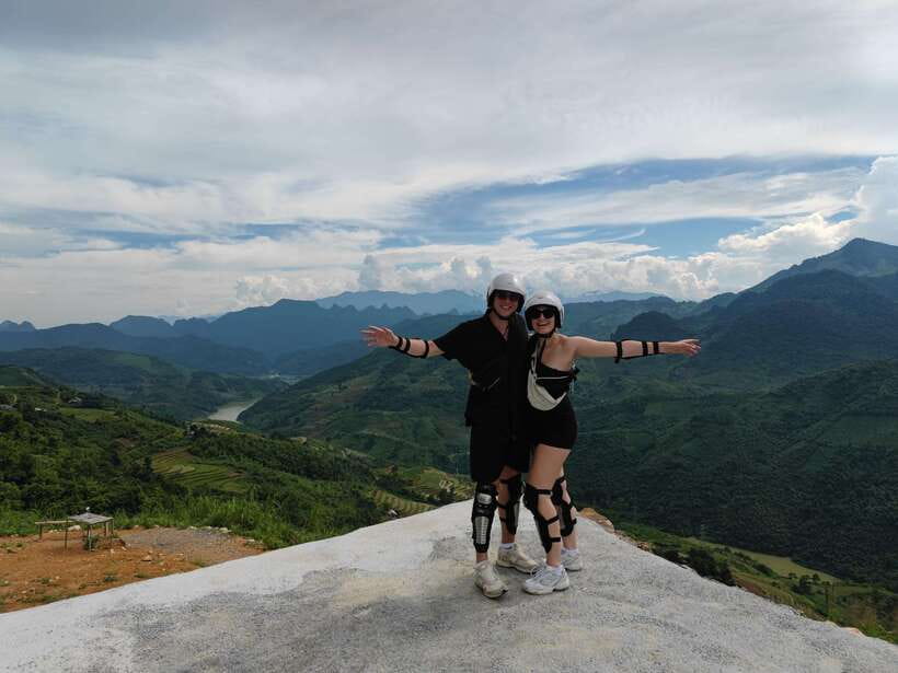 1 Day Ha Giang Loop Tour by Motorbike with Easy Rider - Real - How safe and comfortable is the easy-rider setup?