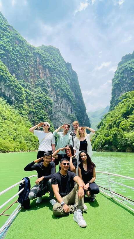 2-day Motorbike Ha Giang Loop Luxury Tour With Easy Rider - Food, accommodation, and group size