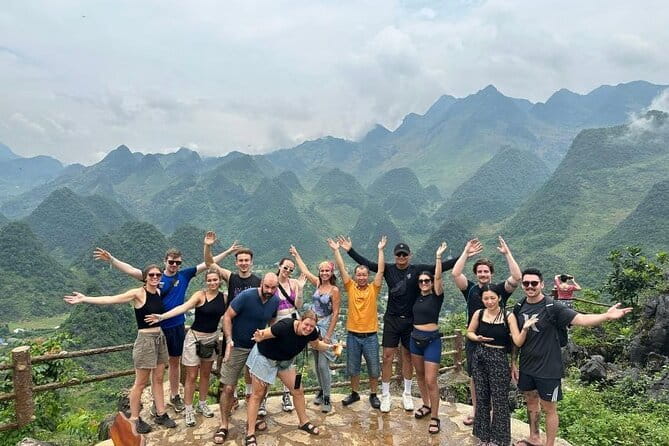 3-Day Ha Giang Jeep or Car Tour - Day two: Ma Pi Leng and the road to Du Gia