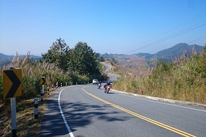 3 Day Motorcycle Tour (Nan Loop) from Chiang Mai, Thailand - Day 2: Bo Kluea, Doi Phu Kha, Route 1148, and Phayao