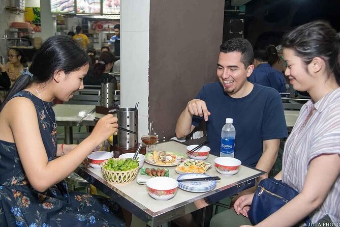 All Inclusive Motorbike Food Tour in Hue with Local Gifts - Three Hue cakes in one stop