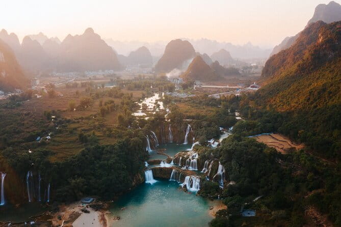 Asist From Ha Noi: 2 Day Ha Giang Loop Motorbike, Short Trekking - The Nho Que River choice: hike or boat