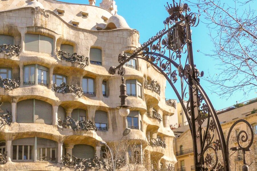Barcelona: Half Day Tour on Sidecar Motorcycle - Safety, comfort, and what to wear