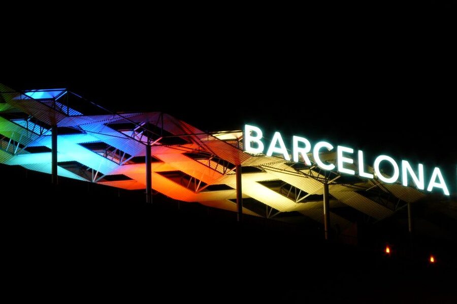 Barcelona: Night Tour on Sidecar Motorcycle - Sagrada Familia under the evening lights
