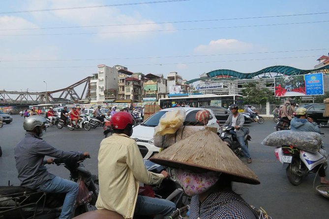 Best Hanoi Motorbike Tour: Local Guide, City Center & Countryside - Why a motorbike is a smart way to see Hanoi