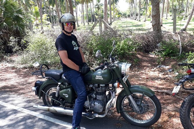 Best Of Chennai- Classic Tour on Royal Enfield Motorcycle - Remembering soldiers at Victory War Memorial