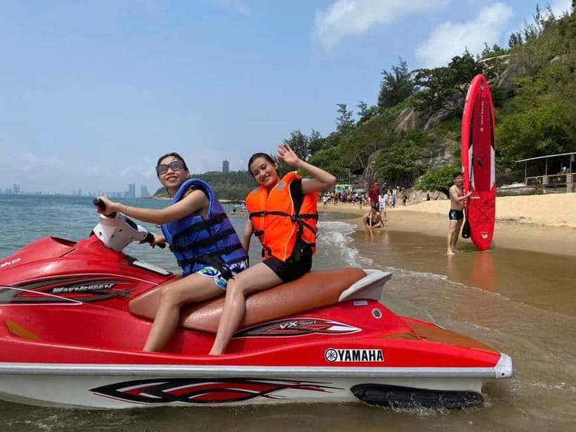 Da Nang: Coral Snorkelling and Water Motorbike Experience - Fresh water and a short reset on shore