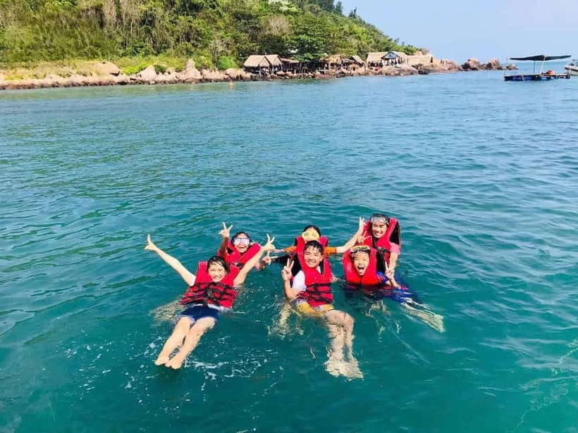 Da Nang: Coral Snorkelling and Water Motorbike Experience - Canoeing at your own pace