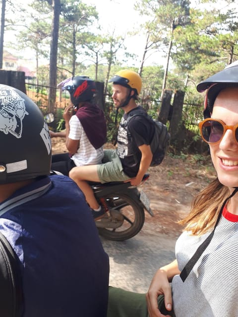 DALAT EASY RIDER CITY SMALL GROUP TOUR BY MOTORBIKE - Van Hanh Pagoda ends with the Golden Buddha