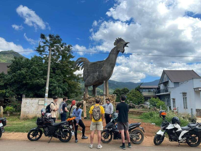 Dalat: MOTORBIKE TOUR TO PONGOUR FALLS- SILK- COFFEE FARM - Coffee, rice wine, silk, and the useful side of tourism