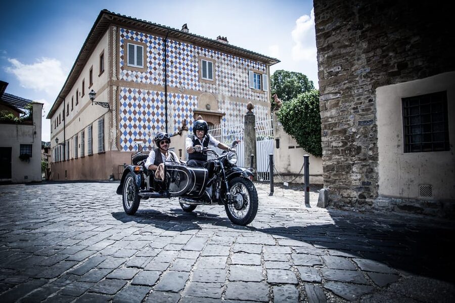 Florence Vintage Motorcycle Sidecar ride - Morning or Sunset - The optional winery ride and tasting