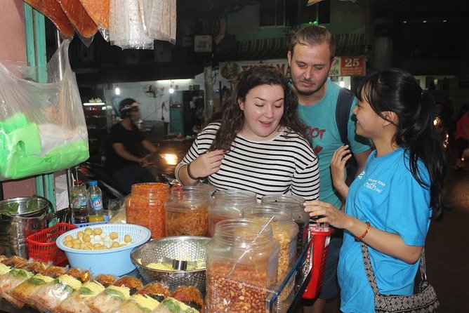 Food Tour by motorbike with local students - Guides who make the ride easier