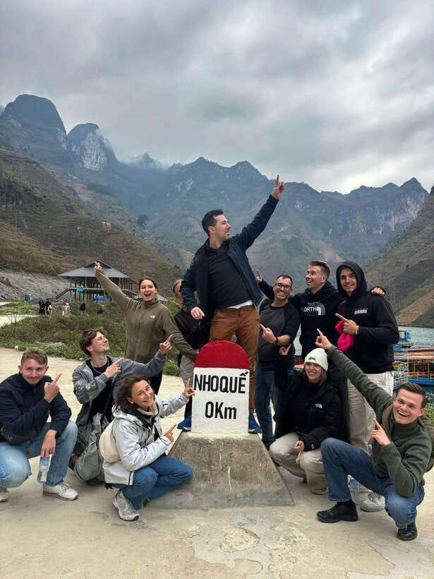 From Ha Noi: 2 Day Ha Giang Loop Small group With Easy Rider - Day one: Heaven Gate, mountain passes, and the Hmong King’s Palace