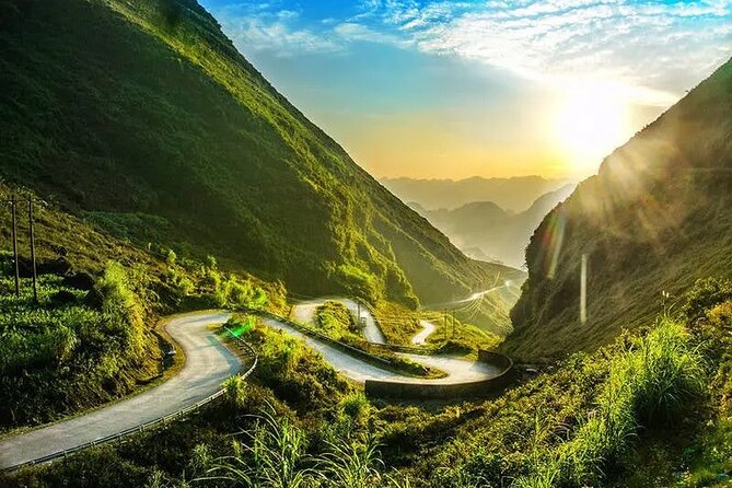 From Ha Noi: Ha Giang Motorbike Loop Tours (Group) - The overnight trip from Hanoi to Ha Giang