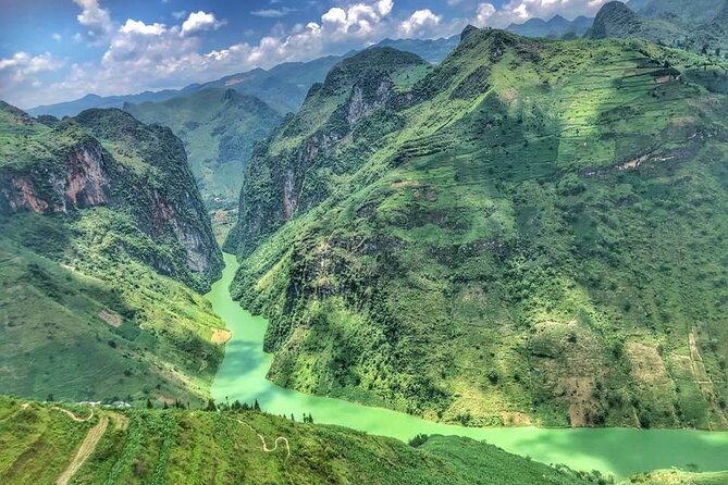 From Ha Noi: Ha Giang Motorbike Loop Tours (Group) - Day 4: Waterfall, Lung Tam, and the road back