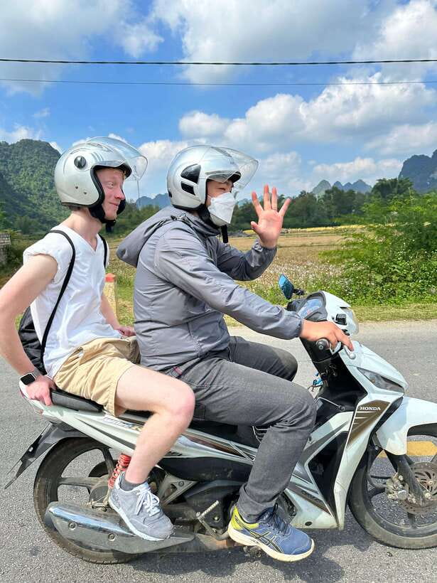 From Hanoi: Ban Gioc Waterfall 2d/2n Mix Car and Motorbike - Cao Bang food and a simple Tay homestay