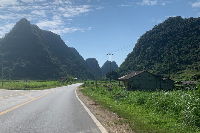 From Hanoi: Ban Gioc Waterfalls - Authentic Experience 2d/2n - Guide quality, group size, and flexibility