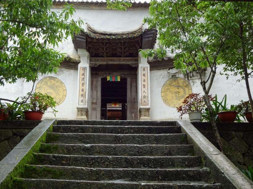 From Hanoi: Ha Giang Loop 3-Day 2-Night Tour with Easy Rider - Day two: Lung Cu and the road to Meo Vac