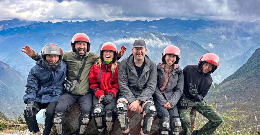 From Hanoi: Ha Giang Loop 4-Night 4-Day with Easy Rider - Day one: Chin Khoanh Pass and the Hmong King’s Palace