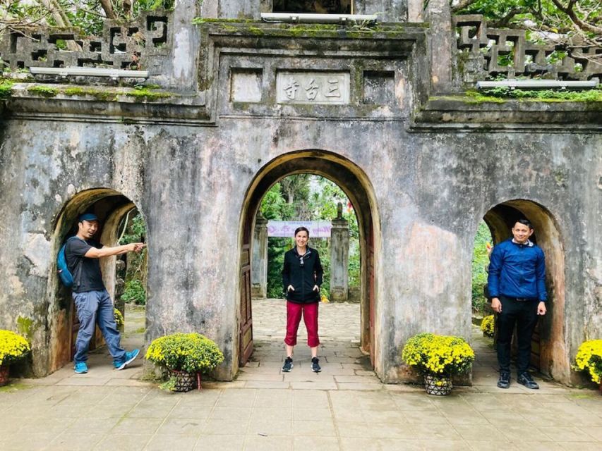 From Hoi An: Explore Hai Van Pass with Motorbike Rider Tour - Riding as a passenger: what to expect