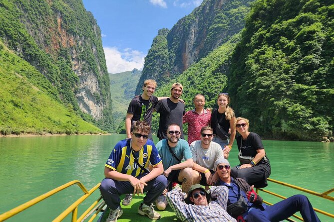 From Sa Pa: 4 Day Ha Giang Loop Guided Motorbike Tour With Rider - Day two: Ma Pi Leng Pass and the Nho Que River