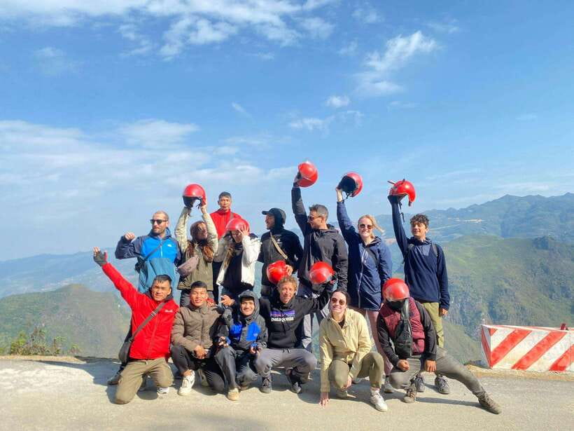 From SaPa: 4 Day Ha Giang Loop Motorbike Tour With Rider - Day two: Ma Pi Leng Pass and Tu San Canyon