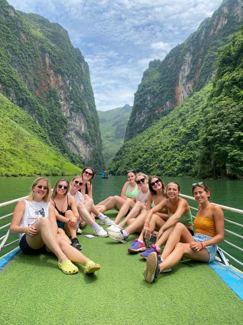 From SaPa: 4 Day Ha Giang Loop Motorbike Tour With Rider - The overnight trip from Sapa to Ha Giang