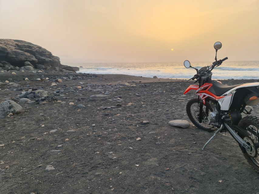 Fuerteventura south: enduro trips on motocycle/lic. B,A1&2,A - Why the three-person limit matters
