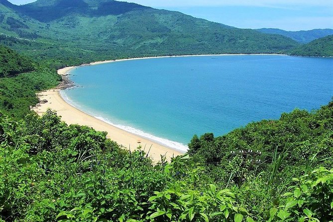 Full-Day Private Motorbike Tour in Hai Van Pass with Lunch - The guides can make or break the day