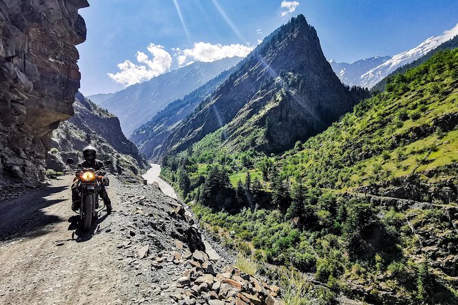 Great Himalayas Motorbike Tours - Khardung La and the Desert of Nubra