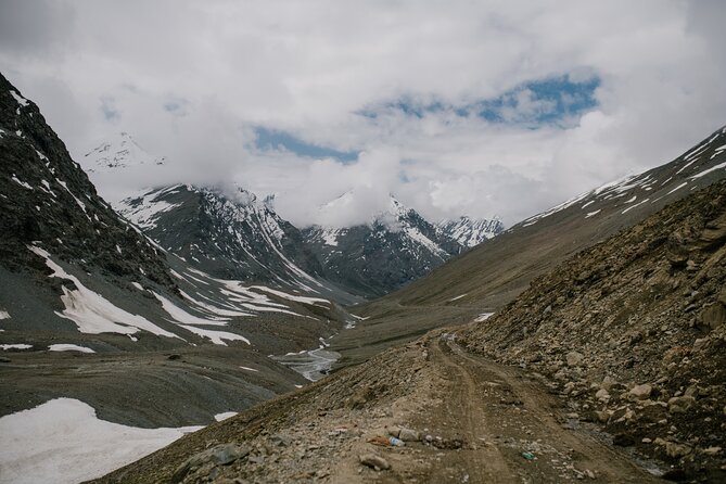 Great Himalayas Motorbike Tours - Returning Through Chumathang and the Indus Valley