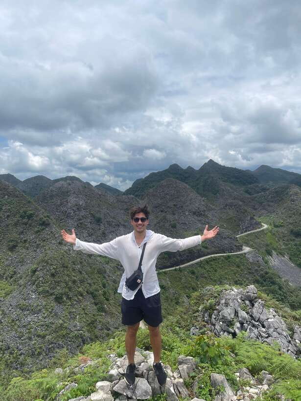 Ha Giang Loop 4 days luxury motorbike tour with easy driver - Du Gia to Dong Van through Ma Pi Leng
