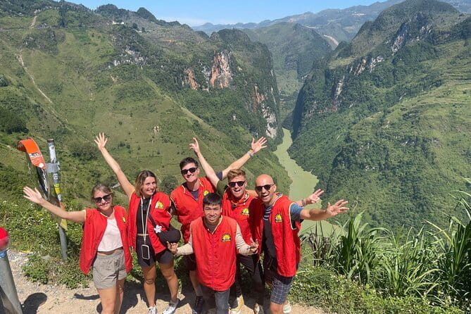 Ha Giang Loop Motorbike Tour 3 Days from Hanoi Private Room - What the guides and Easy Riders add