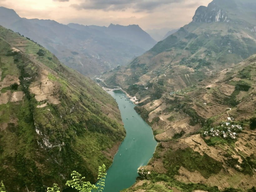 Ha Giang Loop Tour 3 Days 2 Night with easy rider from Hanoi - Day 2: Lung Cu, Sky Walk, and Ma Pi Leng Pass