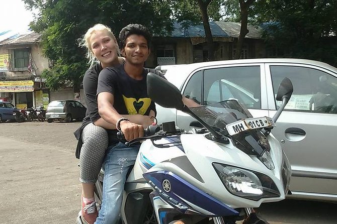 Half-Day Motor Bike Tour of Mumbai - A short look at Haji Ali and the Jain Temple
