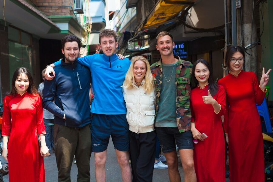 Hanoi: City Sightseeing Motorbike Tour - What the guides add to the experience