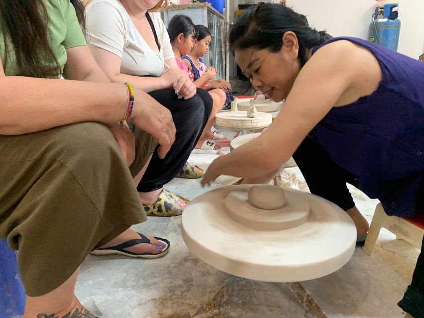 Hanoi Countryside Motorbike Tour: Bat Trang Ceramic Village - Browsing the Bat Trang Traditional Ceramic Market