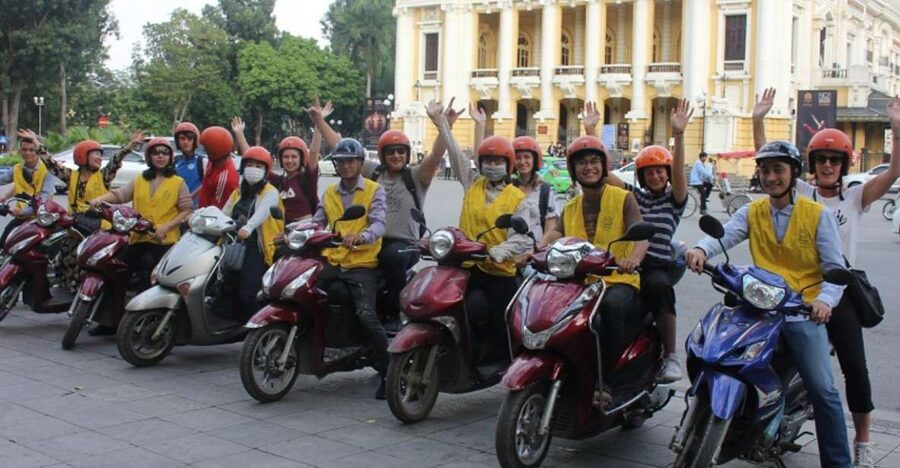 Hanoi: Food and Sightseeing Motorbike Tour with 7 Tastings - West Lake gives the ride a breathing space