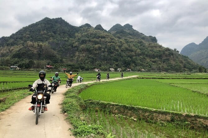Hanoi Motorbike Adventure - 8:00 a.m. pickup and the road out of Hanoi