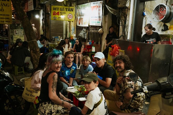 Hanoi Motorbike Street Food Tour With Sightseeing - Thong Nhat Park and a glimpse of local leisure