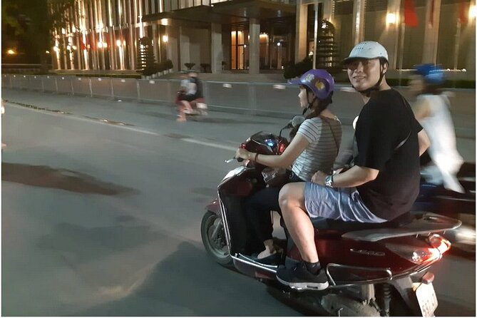 Hanoi Nightlife Food Tour By Motorbikes - Old Quarter food among the narrow lanes