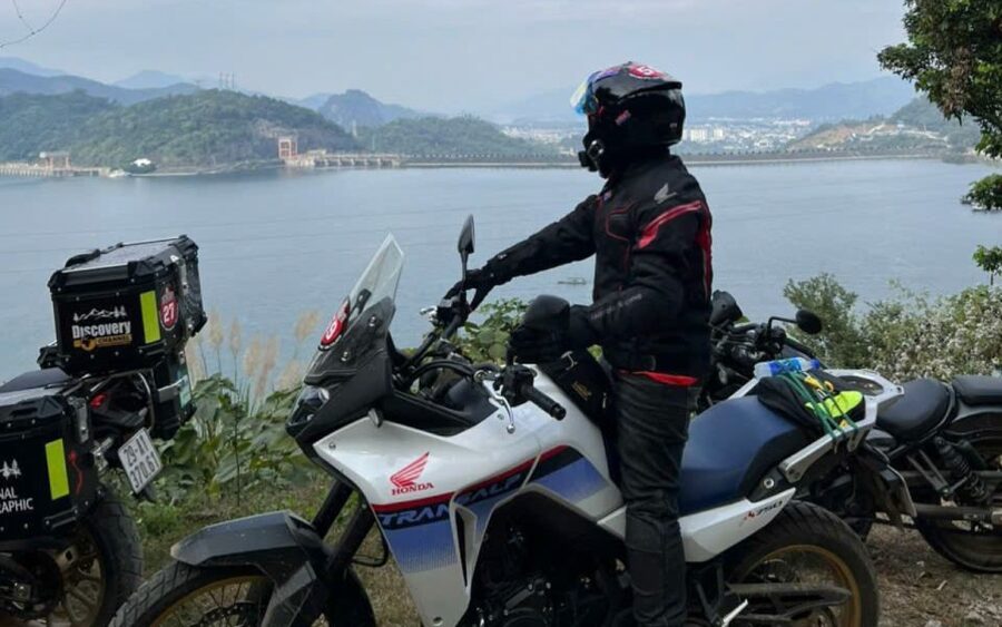Hanoi tour: Ha Giang Loop 2 days 1 night - Motorbike tour - Who should book this ride