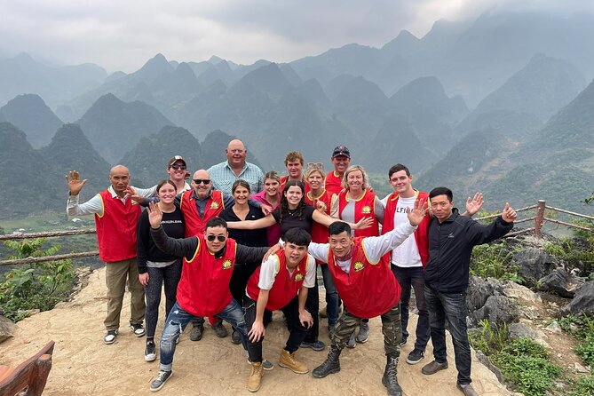 High quality Small Group 2 Day with Easy Riders + Private Room - Day two: the Happiness Road and Ma Pi Leng Pass