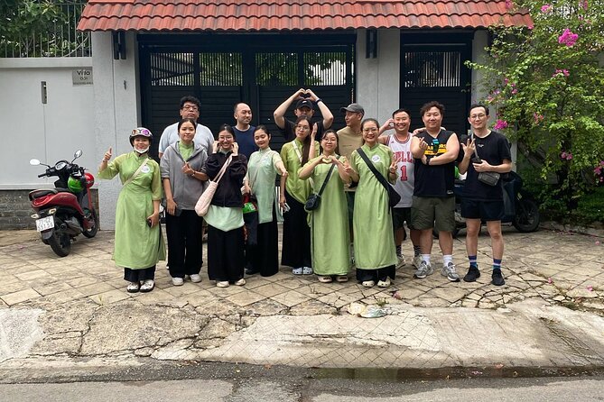 Ho Chi Minh City: Motorbike Street Food Tour with 12 Tastings - Why a motorbike is a smart way to eat in Saigon