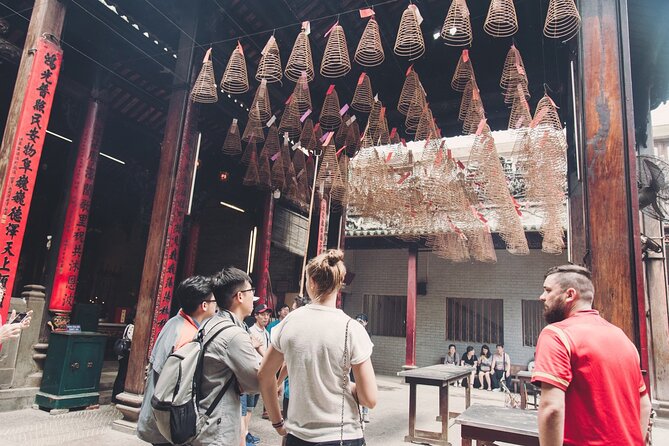Ho Chi Minh City Motorbike Tour w Student + Safe + Fun - Opera House, City Hall, and Nguyen Hue Street