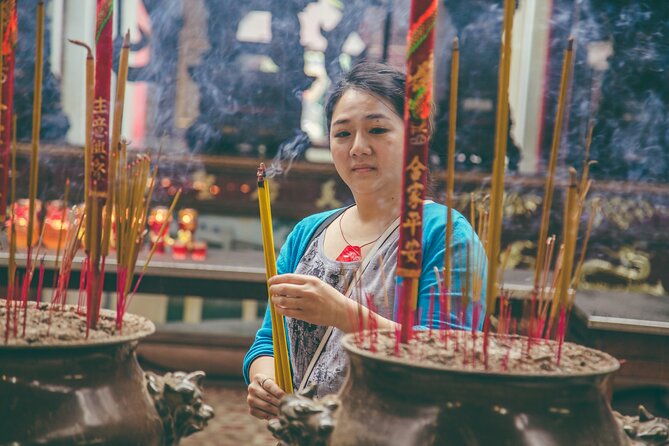 Ho Chi Minh City Motorbike Tour with Student | Saigon Adventure - The final pagoda and a quieter finish