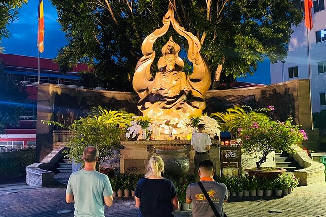 Ho Chi Minh City: Street Food & Sightseeing Tour with Local Guide - What the $15.20 price really covers