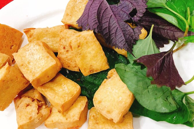 Ho Chi Minh Nightlife & Street Food Tour By Motorbike - Who will get the most from this evening