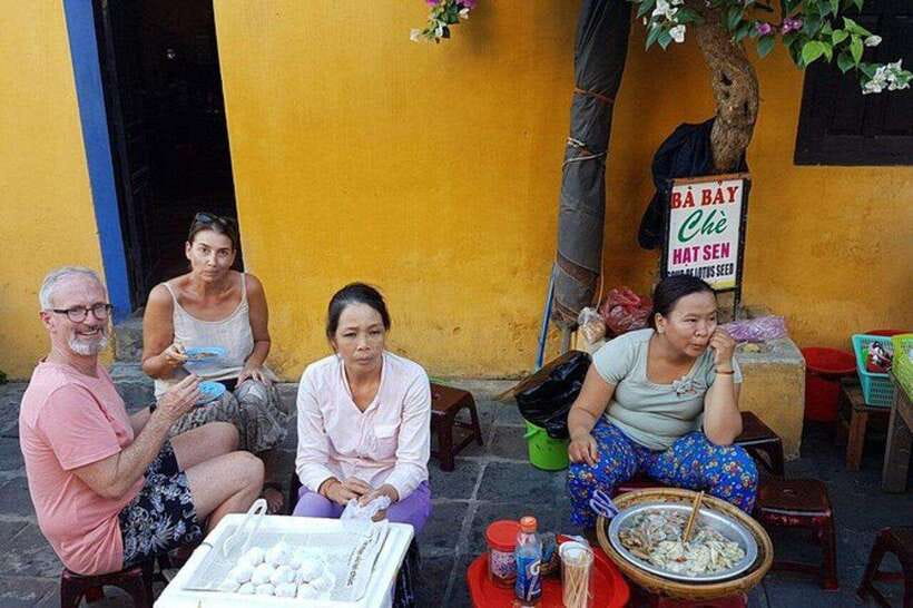 Ho Chi Minh: Tasty Vegan Food and local Beer by Motorbike - What the four-hour format means for you