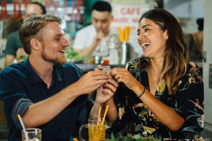 Ho Chi Minh: Tasty Vegan Food and local Beer by Motorbike - Finishing with chè mâm